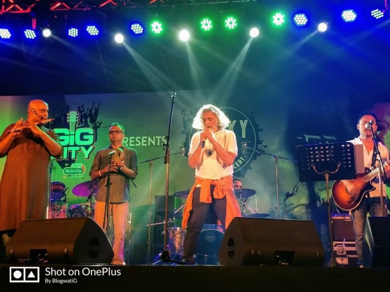 Lucky Ali Live at Phoenix Market City